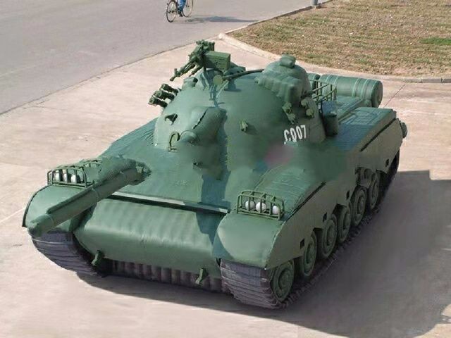 雷鸣镇军用充气坦克车